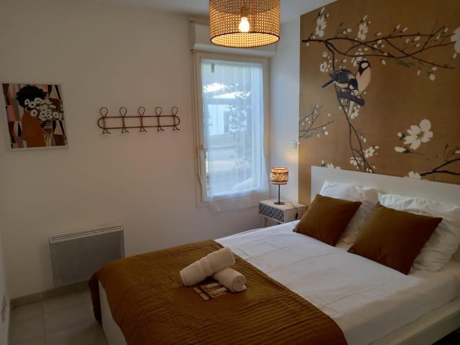 Appartement 8 Personnes En Face Des Remparts Climatise Avec Terrasse Et Parking